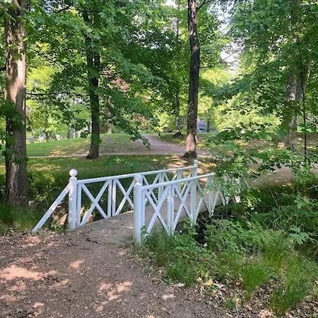Spacious 3 Bedroom Next To Thon Hotel, Storsenter Shopping, And 15 Minutes To Oslo * Sandvika (Baerum)
