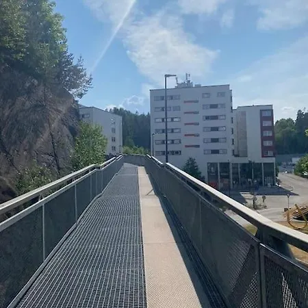 Apartment Spacious 3 Bedroom Next To Thon Hotel, Storsenter Shopping, And 15 Minutes To Oslo