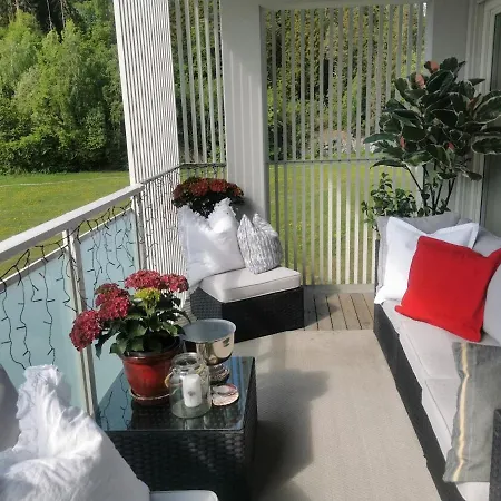 아파트 Spacious 3 Bedroom Next To Thon Hotel, Storsenter Shopping, And 15 Minutes To Oslo