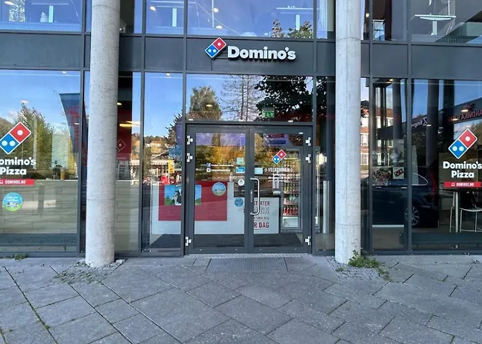 Appartement Spacious 3 Bedroom Next To Thon Hotel, Storsenter Shopping, And 15 Minutes To Oslo *