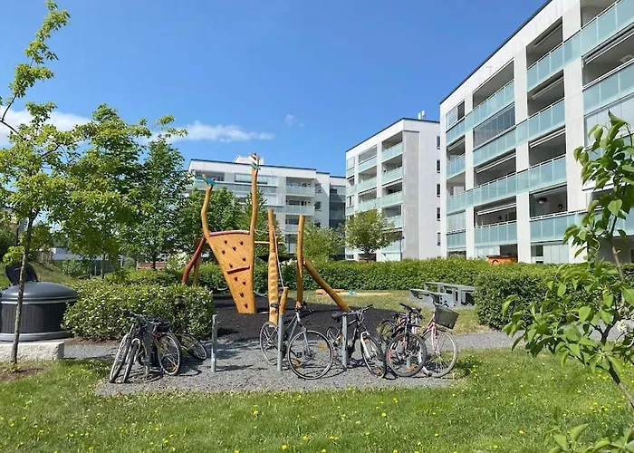 Spacious 3 Bedroom Next To Thon Hotel, Storsenter Shopping, And 15 Minutes To Oslo